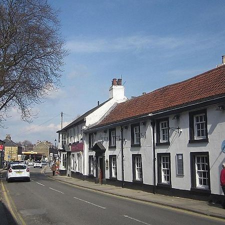 Swan & Talbot Inn 웨더비 외부 사진