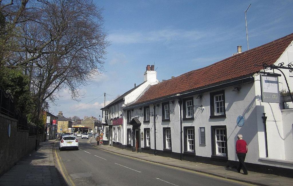 Swan & Talbot Inn 웨더비 외부 사진